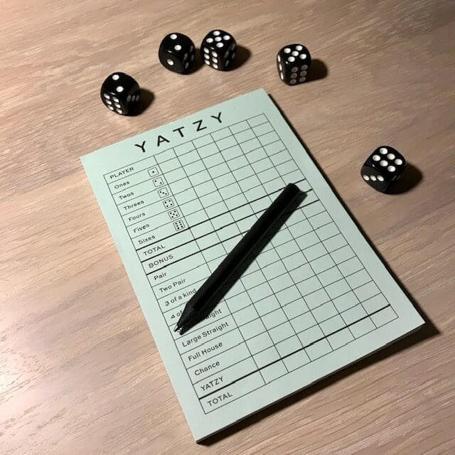 Yatzy Würfel Spiel schön designed von Printworks
