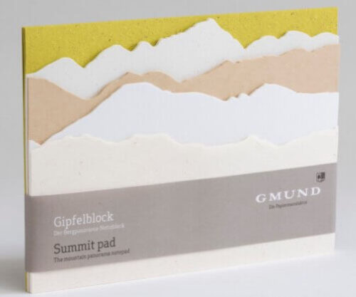 Gipfelblock von Gmund in lime beige Tönen stehend