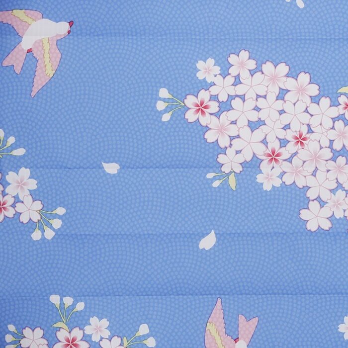 Detailaufnahme von Shupatto Einkaufstasche mit Falttechnik aus Japan, Hana Ni Tori Print, Größe Medium