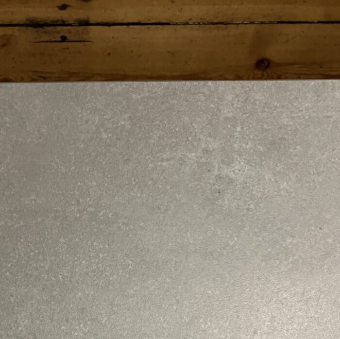 Tisch Ceramic von Vipp Detailaufnahme Tischplatte